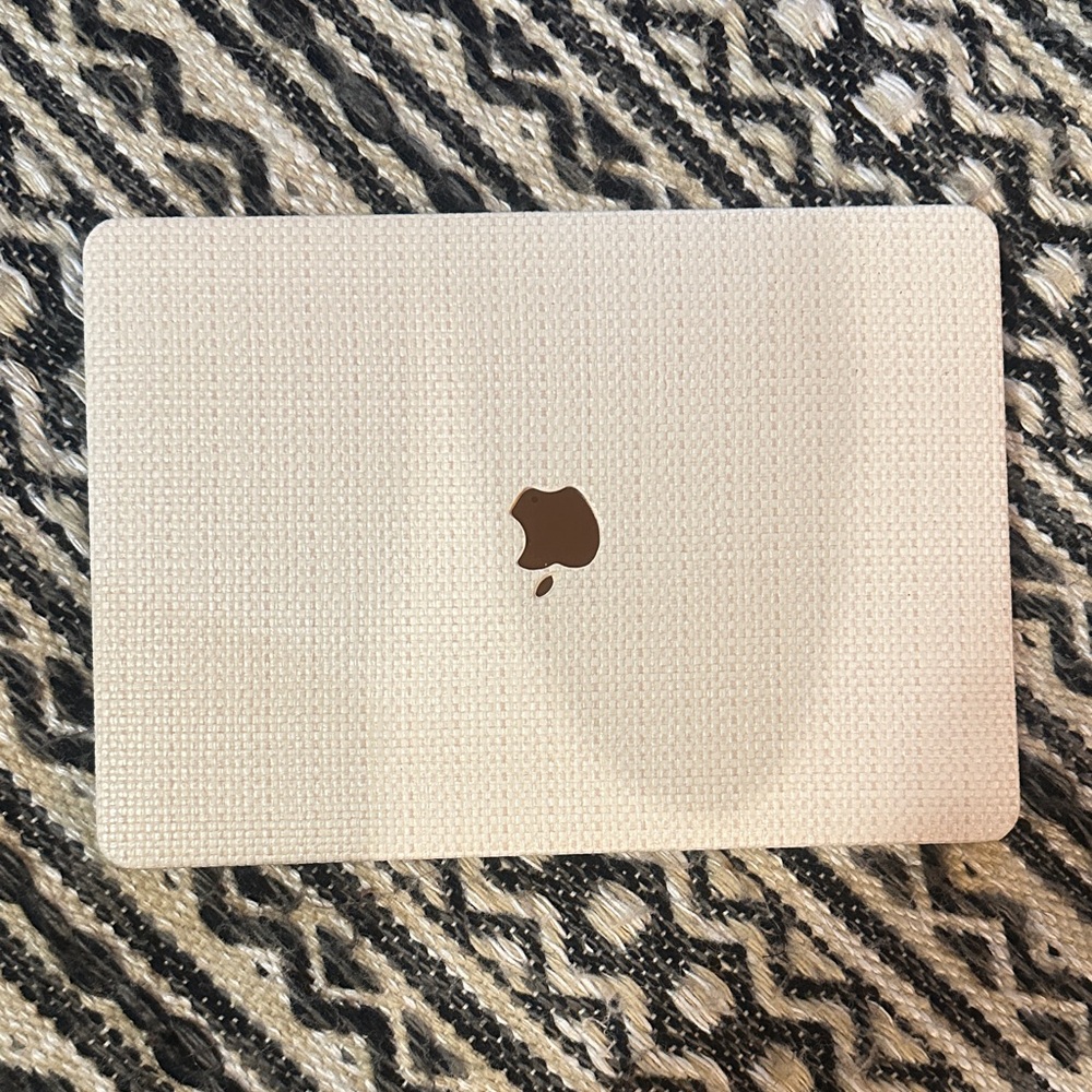 Apple - MacBook Air